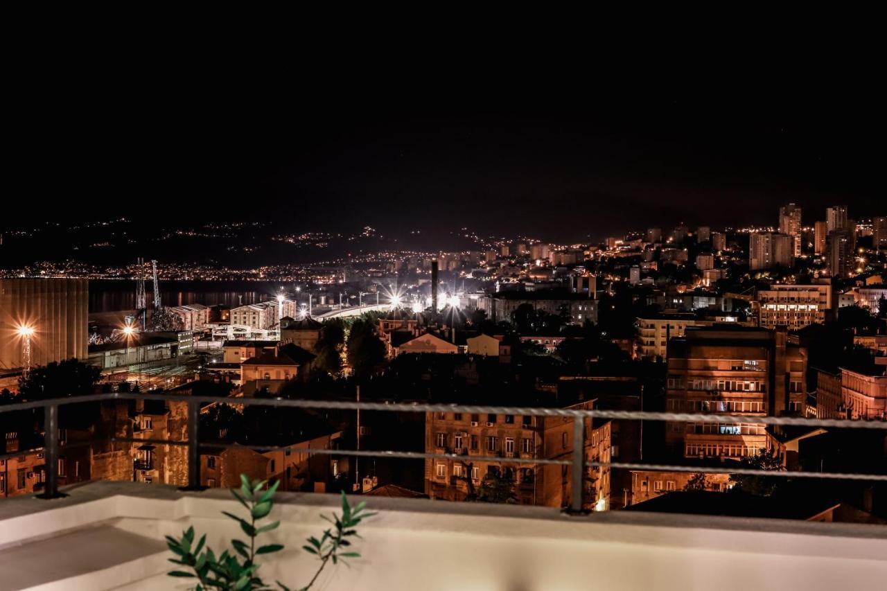 105M2 Penthouse Sea View Rijeka With Free Garage Parking Apartment Bagian luar foto