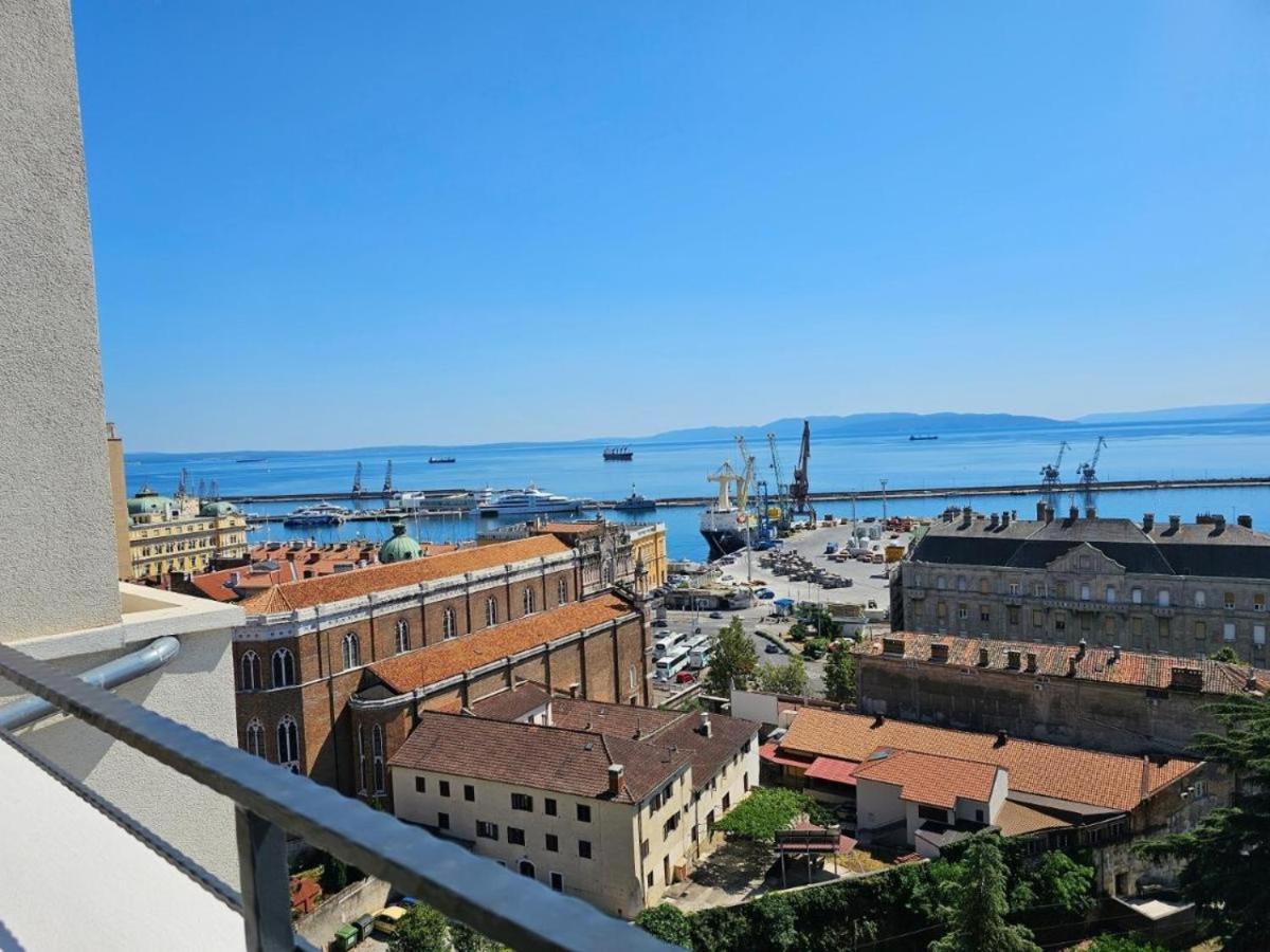 105M2 Penthouse Sea View Rijeka With Free Garage Parking Apartment Bagian luar foto